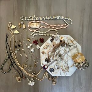 Estate Vintage & Antique Costume Jewelry Lot 50 pieces total